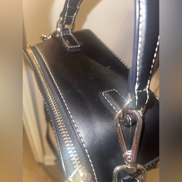 Love Moschino Faux Leather Embroidered Crossbody/Shoulder Bag *Minor Flaws* - Picture 8 of 16